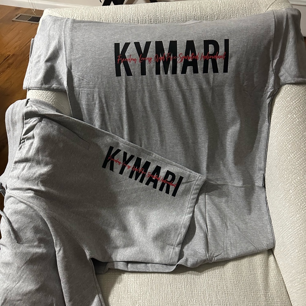 Kymari outfit